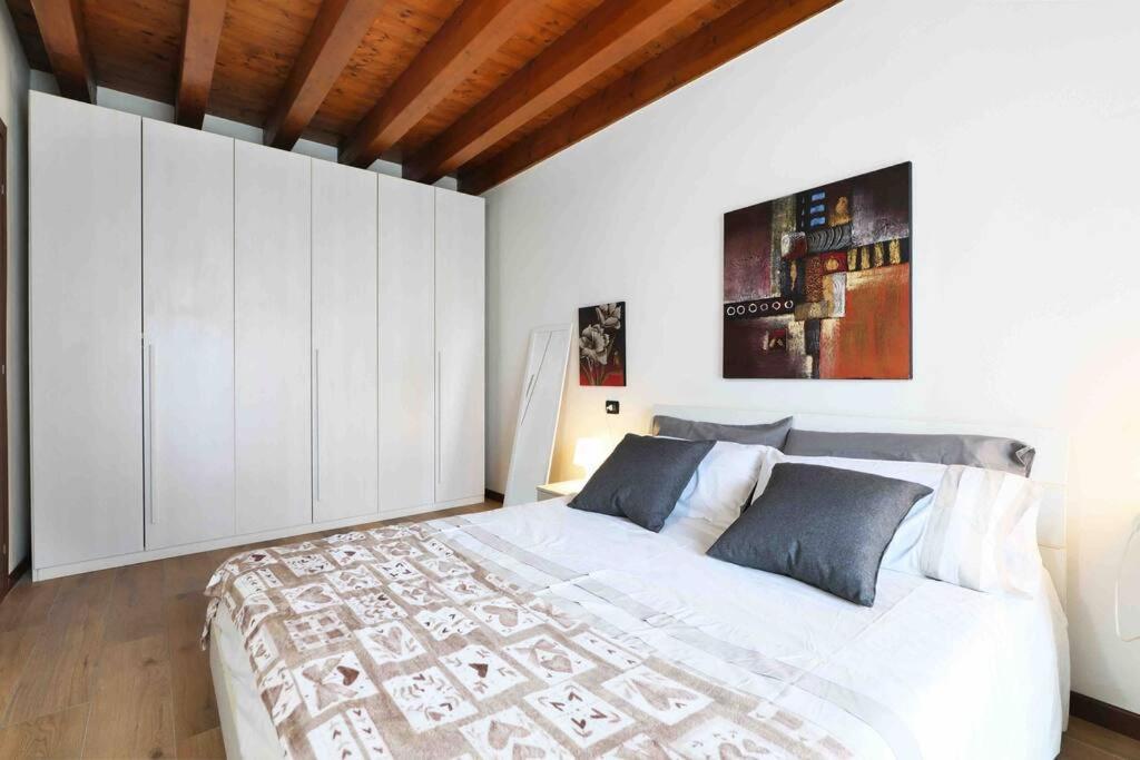 Borgo Di Terzo Bifocale In Centro Storico Check In 24H Fast Wi-Fi Bus 500M Apartment Luaran gambar